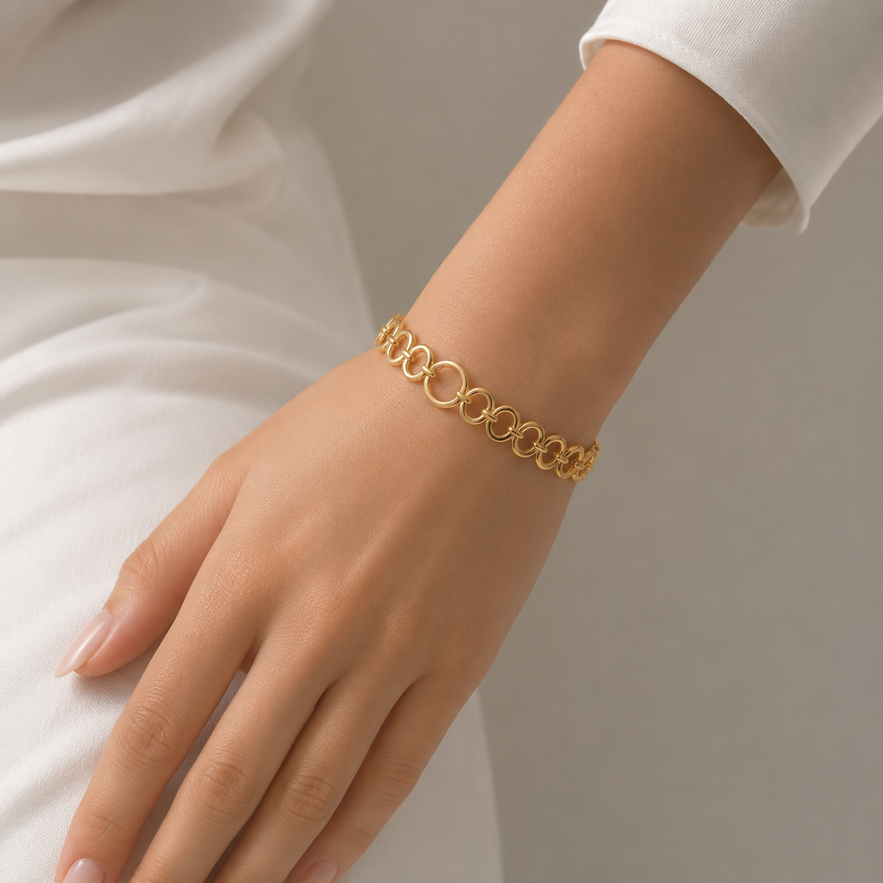 Hollow Link Bracelet