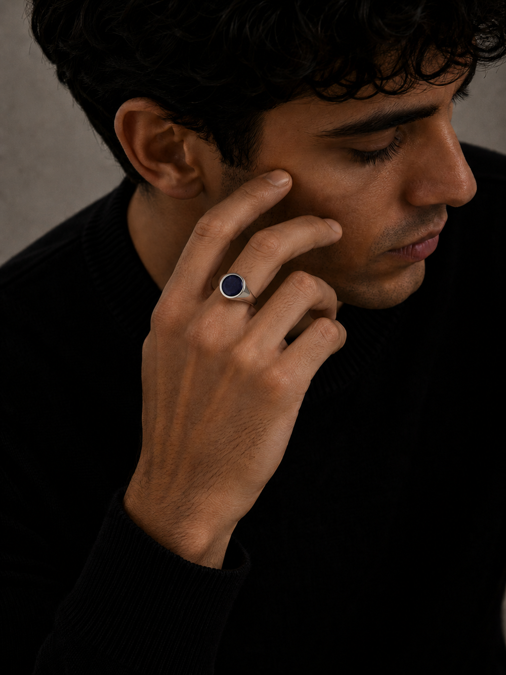 black ring