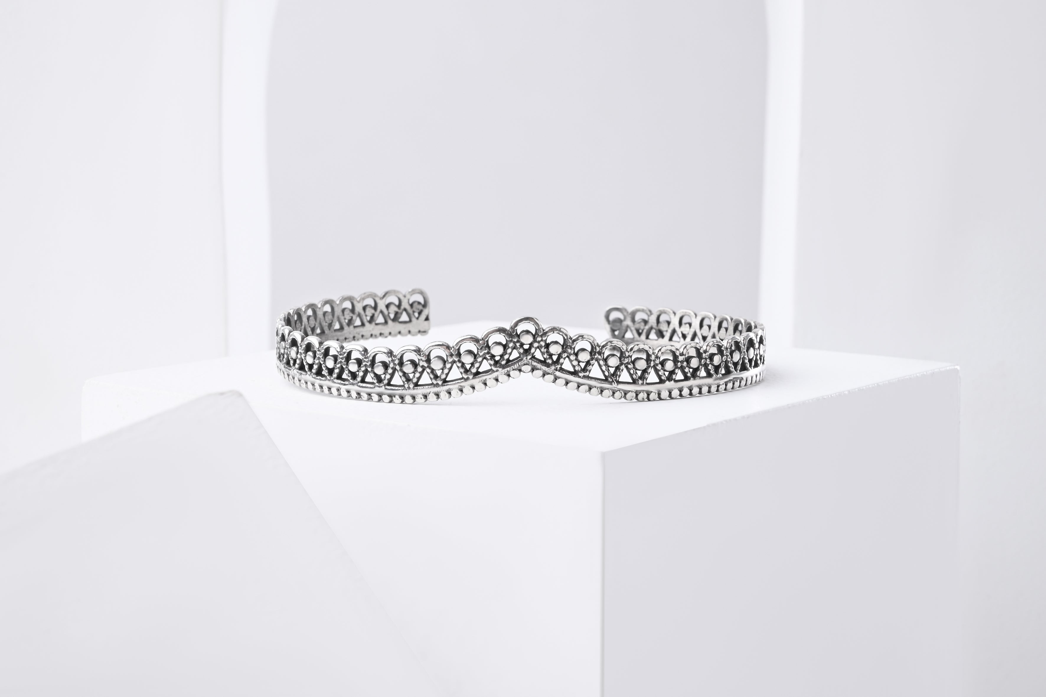 Crown bracelets, oxide