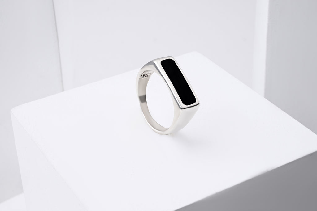 Black Bar