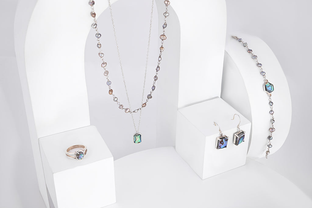 Pearl Shell Harmony Set