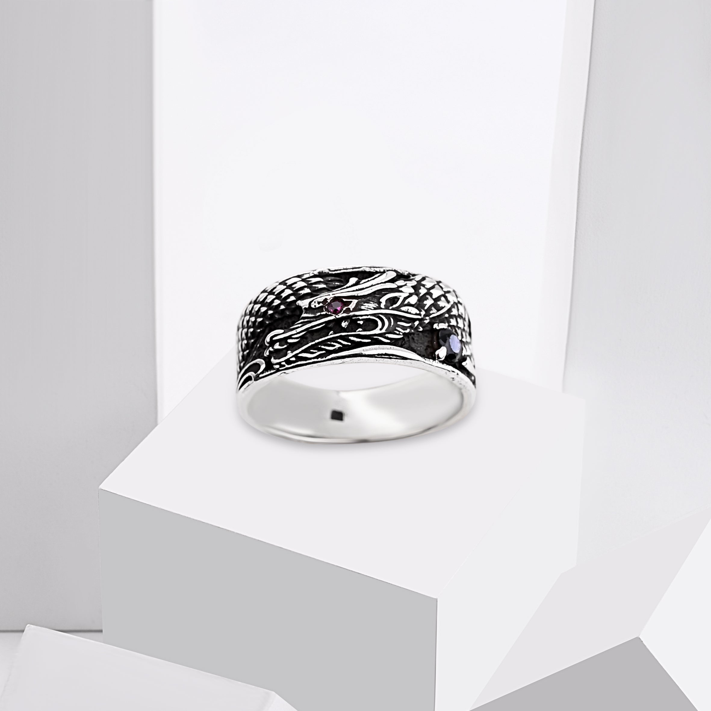 Oxidized Dragon Couple Rings