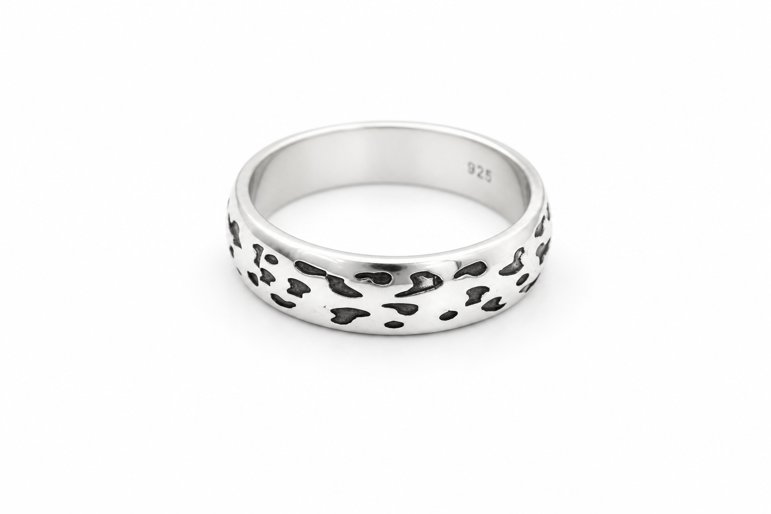 English style wedding ring