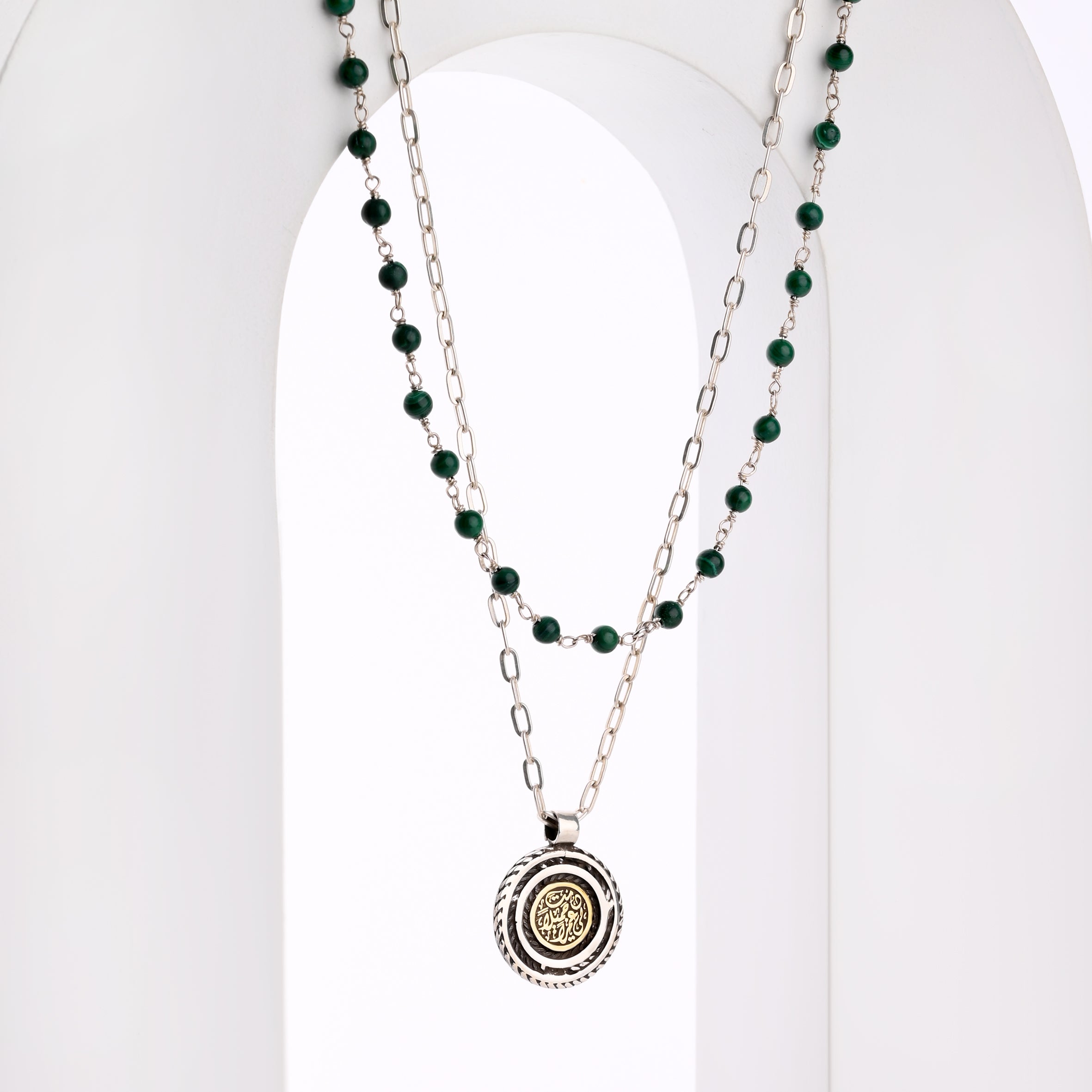 Malachite Double Layer Necklace دمت لي شيئًا جميلًا لا ينتهي