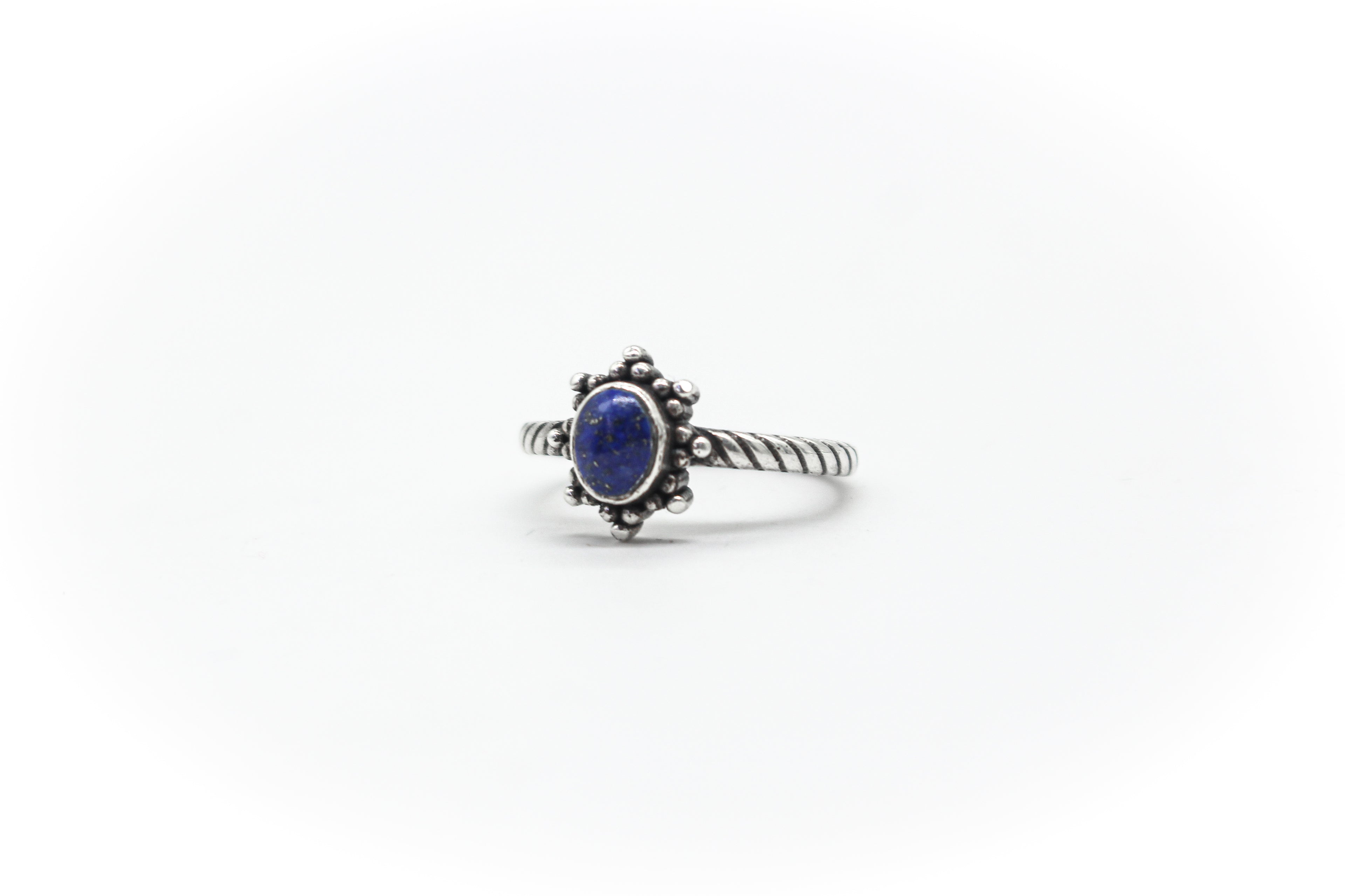 Handmade 925 sterling silver ring with natural stones