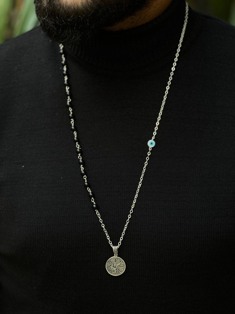 Wolf shape & Onyx Stone Necklace