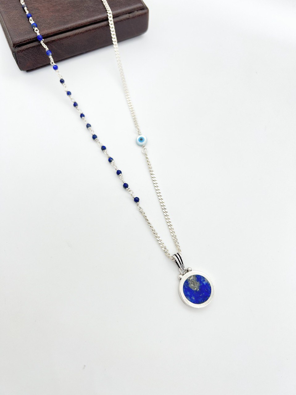 Necklace lapis lazuli stone chain